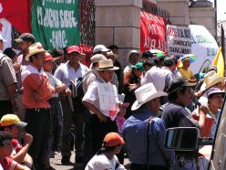 Photo of protests against the CAFTA free trade agreement