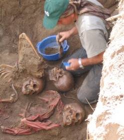 Photo of the exhumation of a mass grave in Xoyabaj.